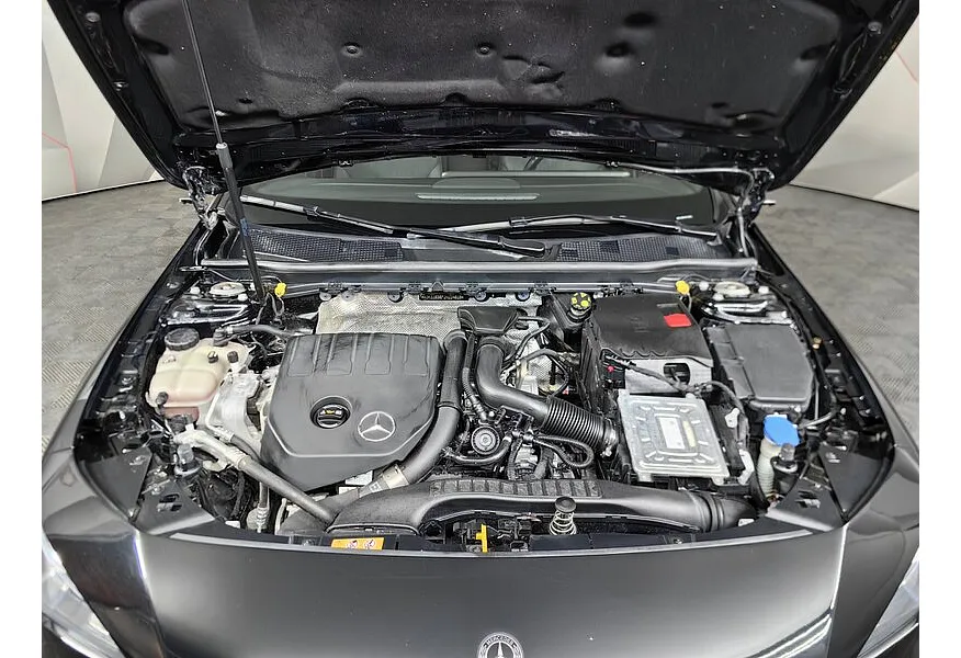 Mercedes-Benz CLA 200 7G-DCT (150 л.с.) Sport Черный в АВИЛОН. Слайд №11