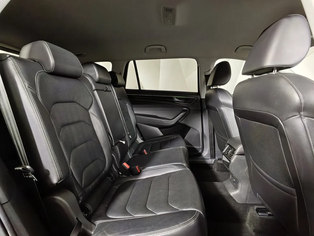 Skoda Kodiaq 2.0 TDI DSG 4X4 (150 л.с.) Коричневый в АВИЛОН. Слайд №16