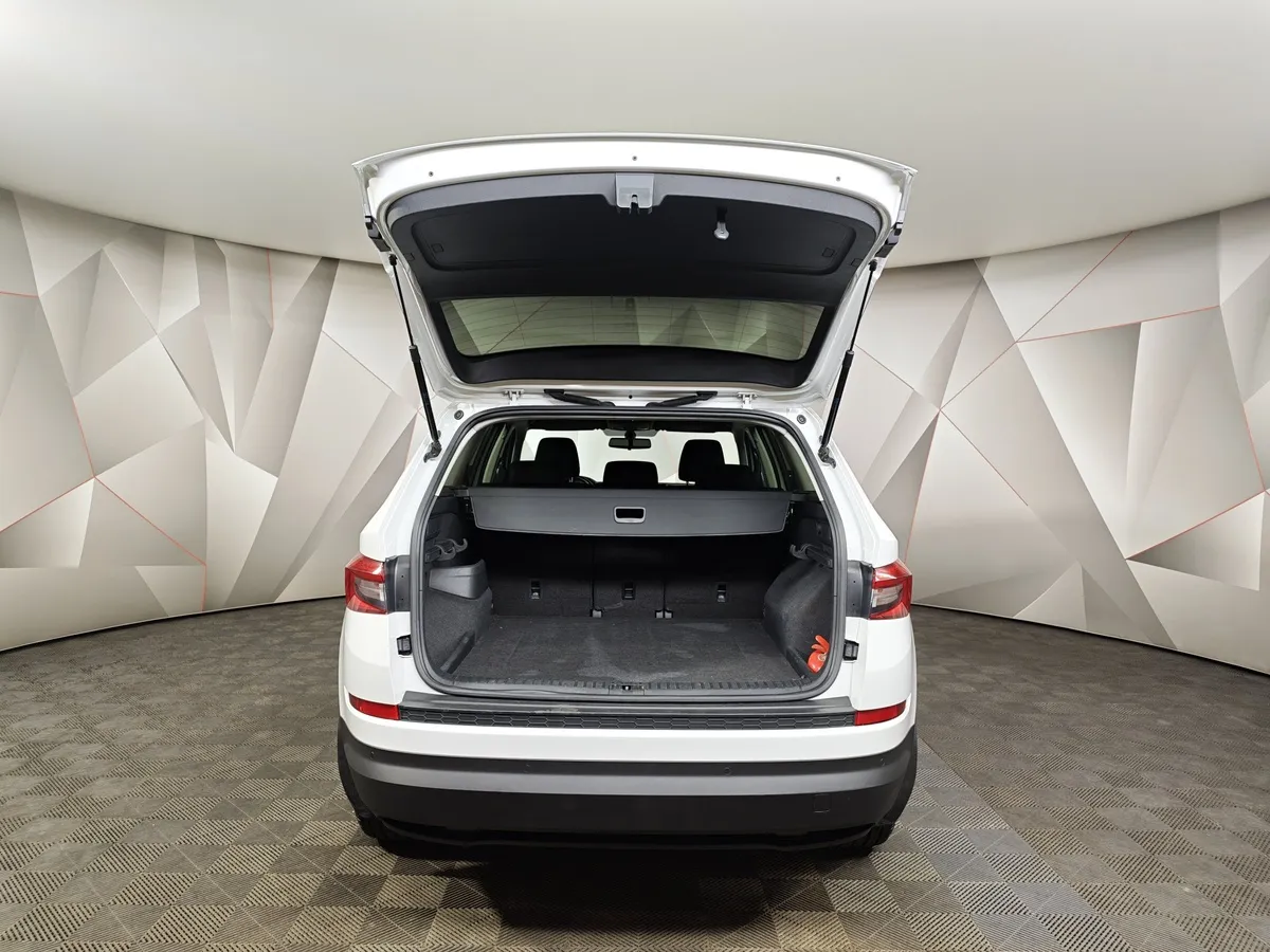 Skoda Kodiaq 1.4 TSI DSG (150 л.с.) Белый в АВИЛОН. Слайд №11