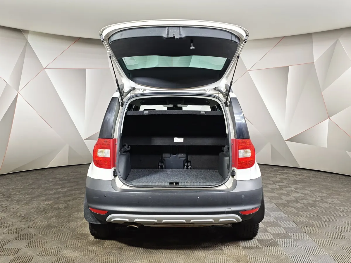 Skoda Yeti 1.2 TSI DSG (105 л.с.) Active Белый в АВИЛОН. Слайд №12
