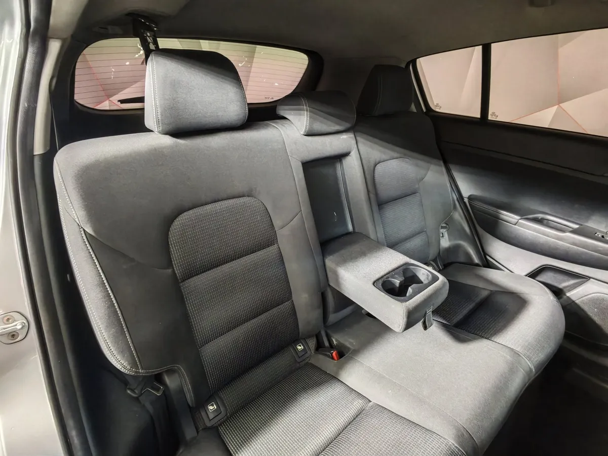 Kia Sportage 2.0 AT (150 л.с.) Серебристый в АВИЛОН. Слайд №17