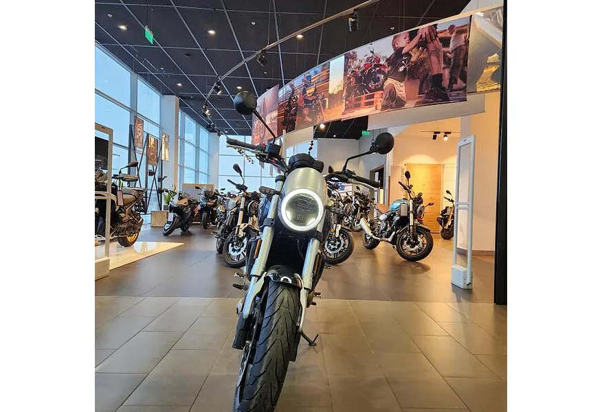 QJMOTOR SRV 550 550 см³ (47 л.с.) 550 Черный в АВИЛОН. Слайд №5