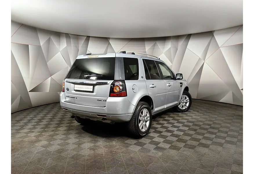 Land Rover Freelander 2.2 TD4 AT 4WD (150 л.с.) XS Серебристый в АВИЛОН. Слайд №2