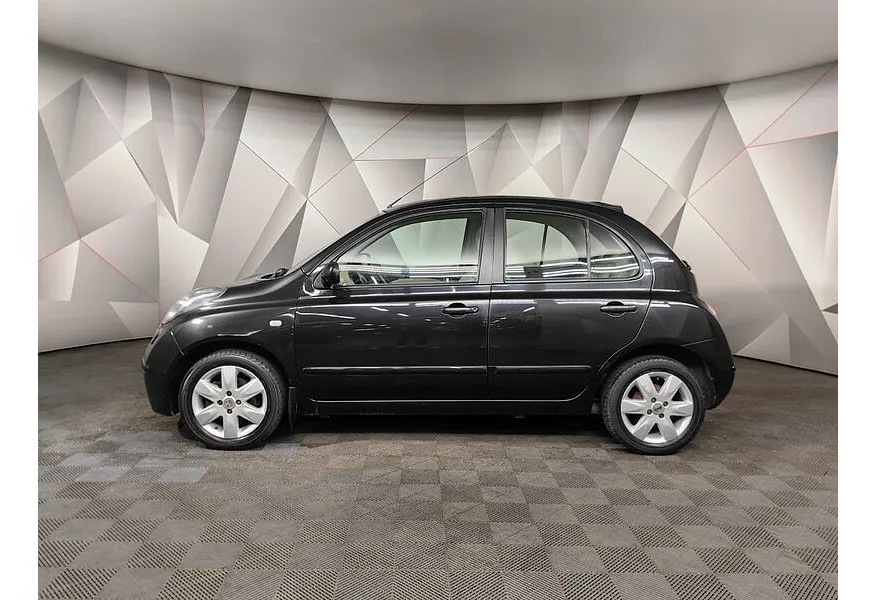 Nissan Micra 1.4 AT (88 л.с.) Черный в АВИЛОН. Слайд №5