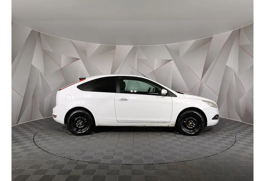 Ford Focus 2.0 AT (145 л.с.) Белый в АВИЛОН. Слайд №6