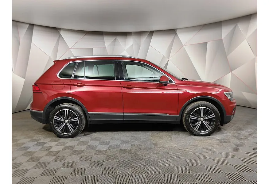 Volkswagen Tiguan 2.0 TDI 4Motion DSG (150 л.с.) Highline Красный в АВИЛОН. Слайд №6