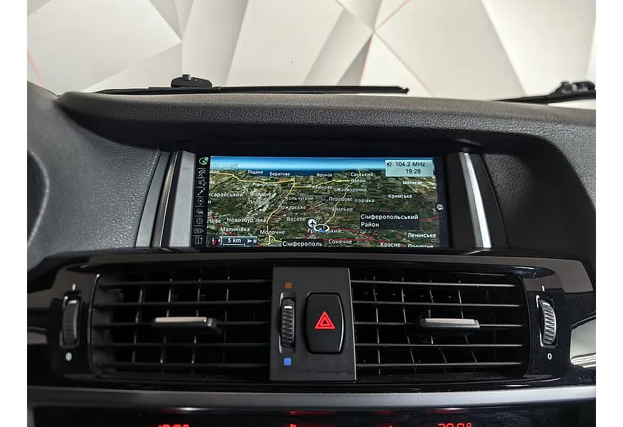 BMW X3 xDrive28i AT (245 л.с.) Base (Локальная сборка) Красный в АВИЛОН. Слайд №17