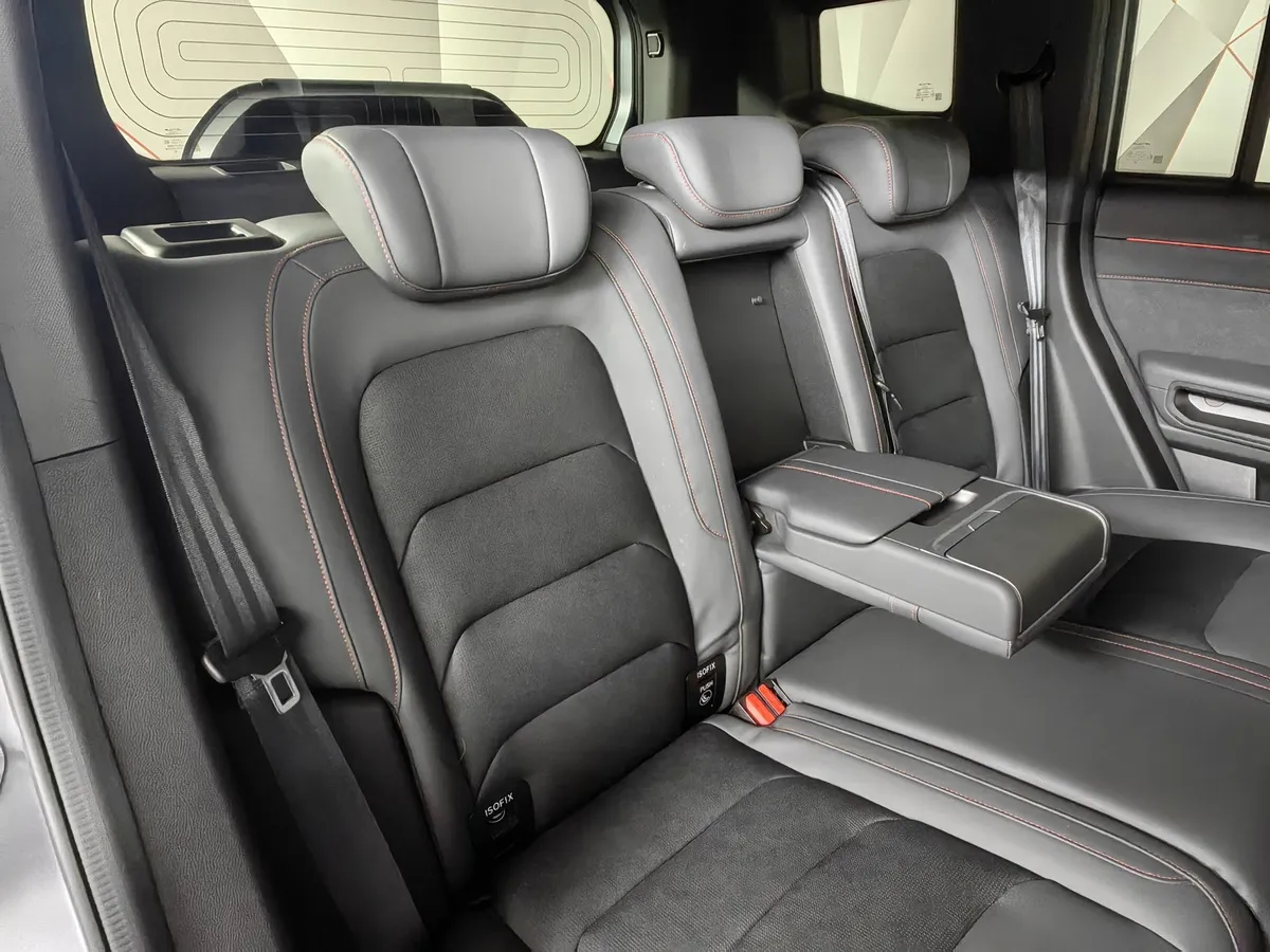 JETOUR T2 2.0T 7DCT AWD (245 л.с.) Престиж Серый в АВИЛОН. Слайд №16