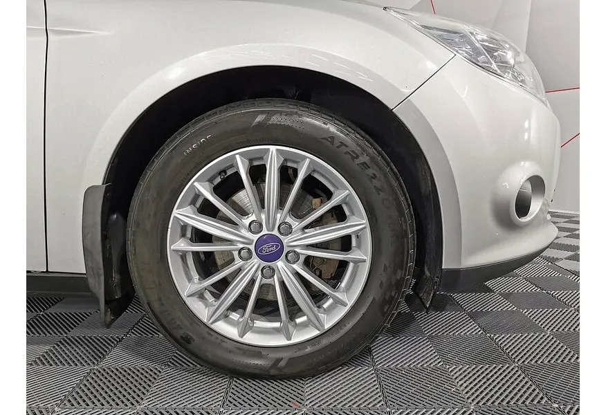 АВИЛОН - Ford Focus 1.6 MT (105 л.с.) Trend Серебристый - slide 16