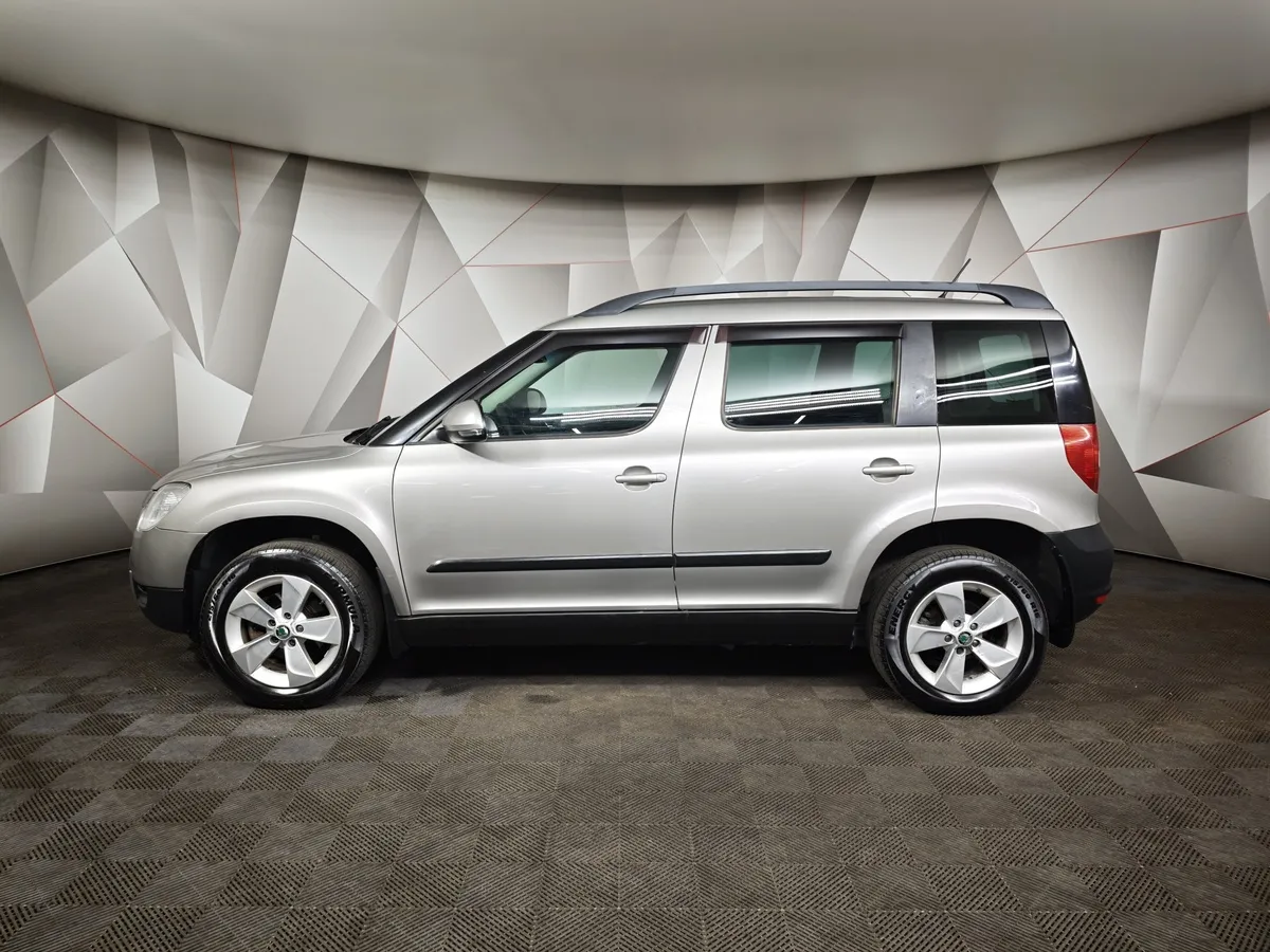 Skoda Yeti 1.2 TSI DSG (105 л.с.) Active Бежевый в АВИЛОН. Слайд №5