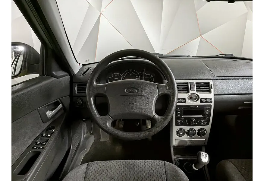 АВИЛОН - ВАЗ (Lada) Priora 1.6 MT (106 л.с.) 21705-42-058 Comfort Серебристый - slide 12