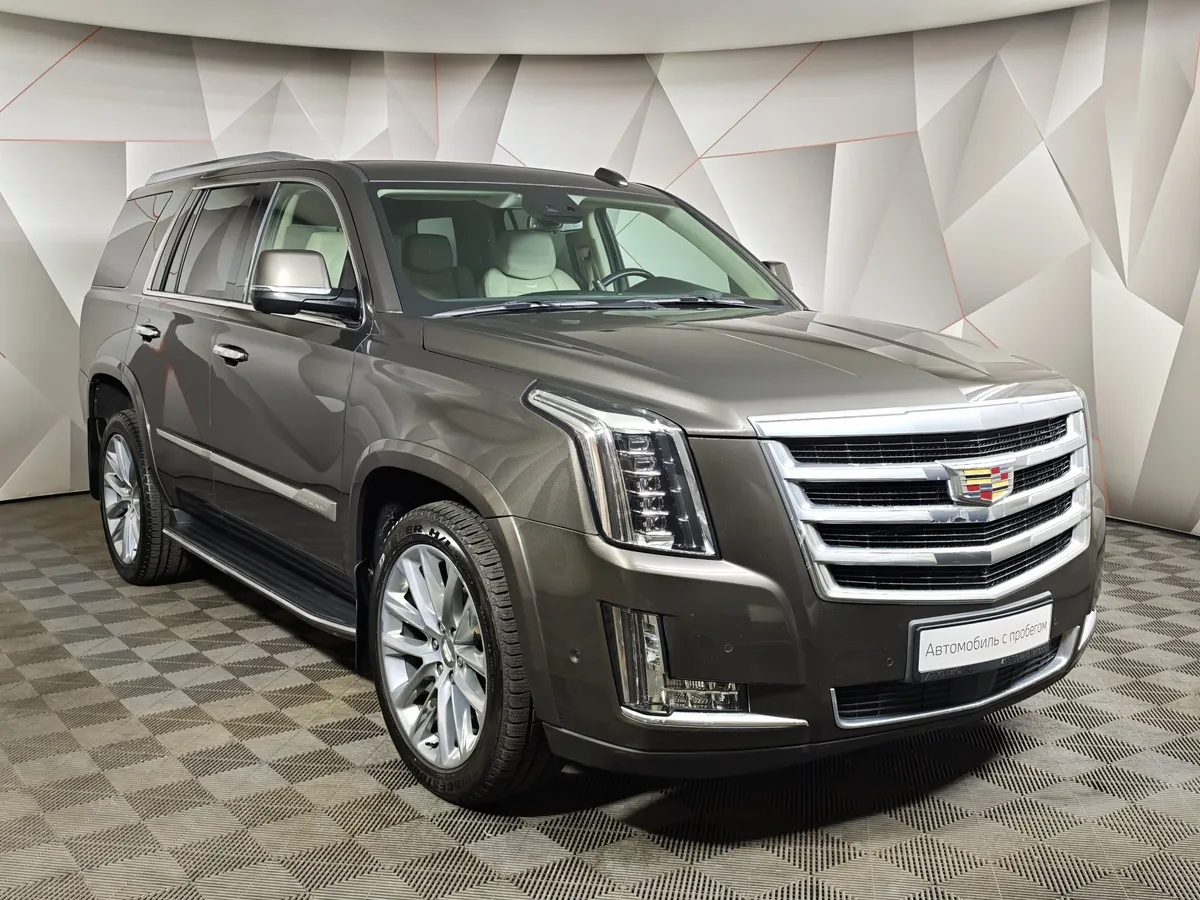 Cadillac Escalade 6.2 V8 АТ 4WD (426 л.с.) Коричневый в АВИЛОН. Слайд №3