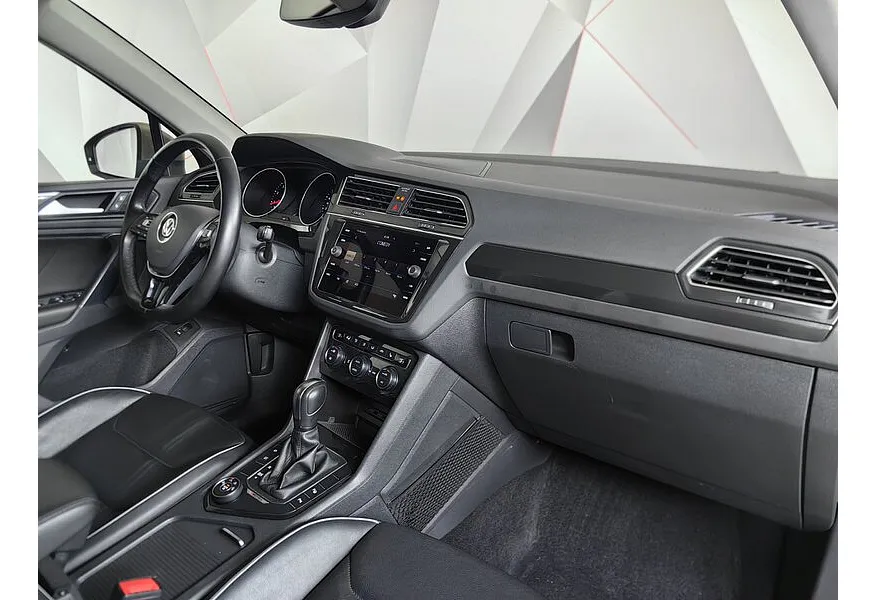 Volkswagen Tiguan 2.0 TSI 4Motion DSG (180 л.с.) Exclusive Коричневый в АВИЛОН. Слайд №13