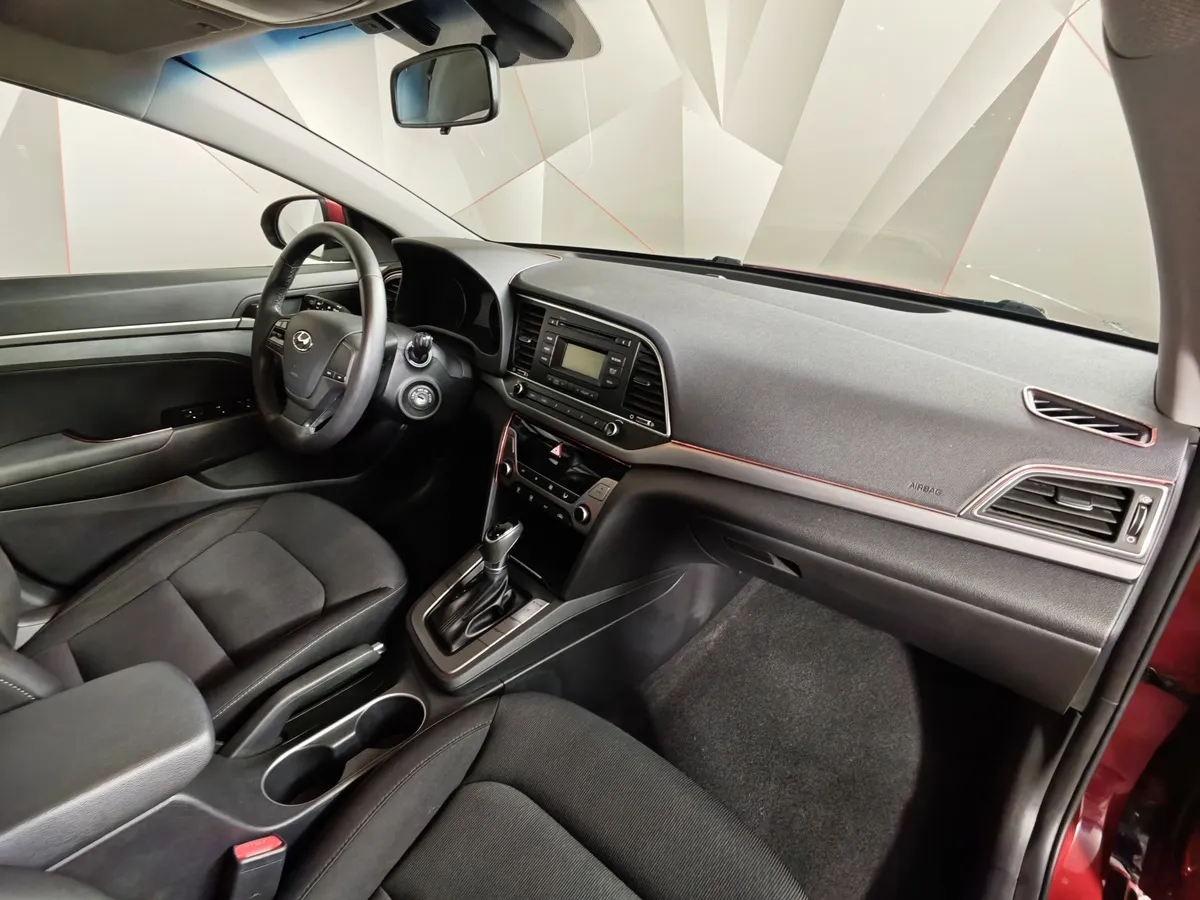 Hyundai Elantra 1.6 AT (128 л.с.) Active Красный в АВИЛОН. Слайд №12