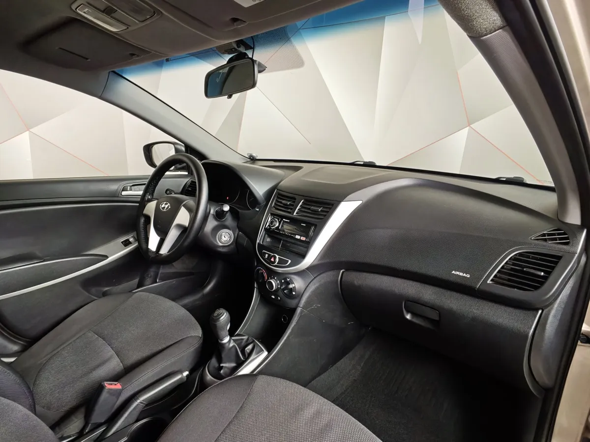 Hyundai Solaris 1.6 MT (123 л.с.) Серый в АВИЛОН. Слайд №12