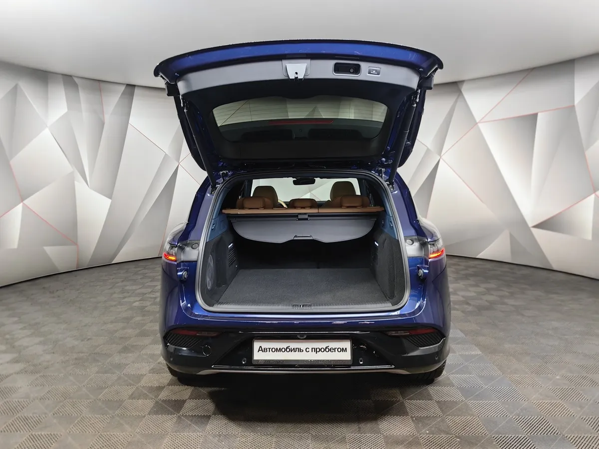 Voyah Free EVR Long Range 1.5 AT AWD (489 л.с.) Sport Синий в АВИЛОН. Слайд №11