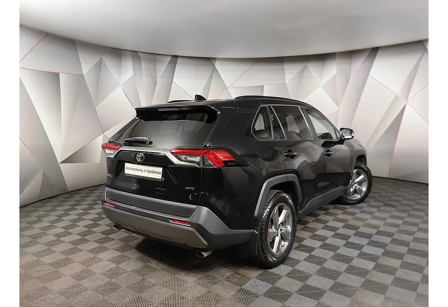 LIVE. Слайд №8