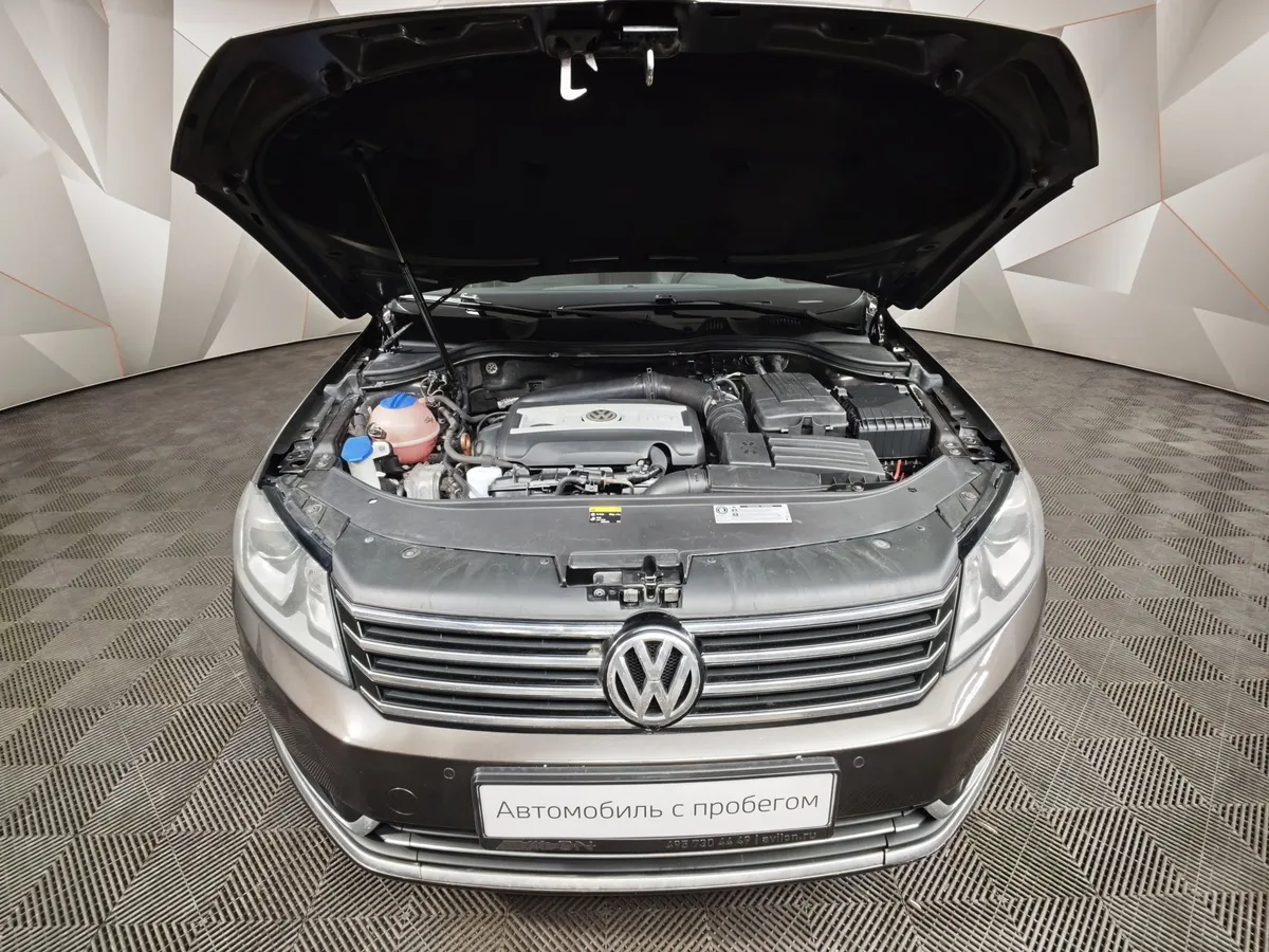 Volkswagen Passat 1.8 TSI DSG (152 л.с.) Коричневый в АВИЛОН. Слайд №10