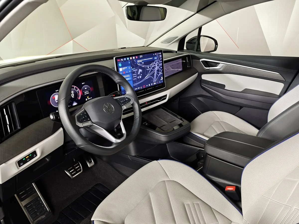 Volkswagen Talagon 2.0 7DSG AWD (272 л.с.) Flagship Shengjing Черный в АВИЛОН. Слайд №18