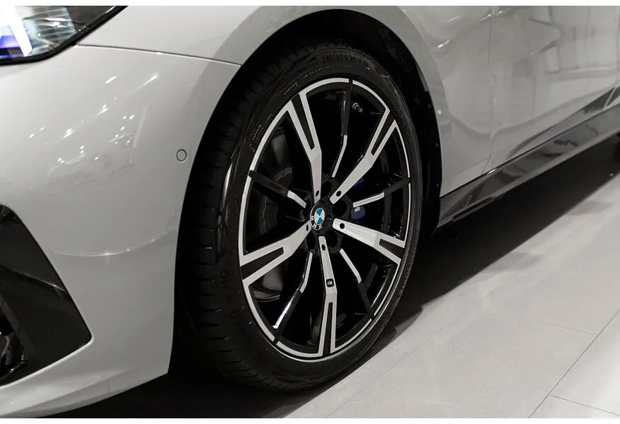 BMW 5 серия 530i xDrive AT (252 л.с.) Серый в АВИЛОН. Слайд №11