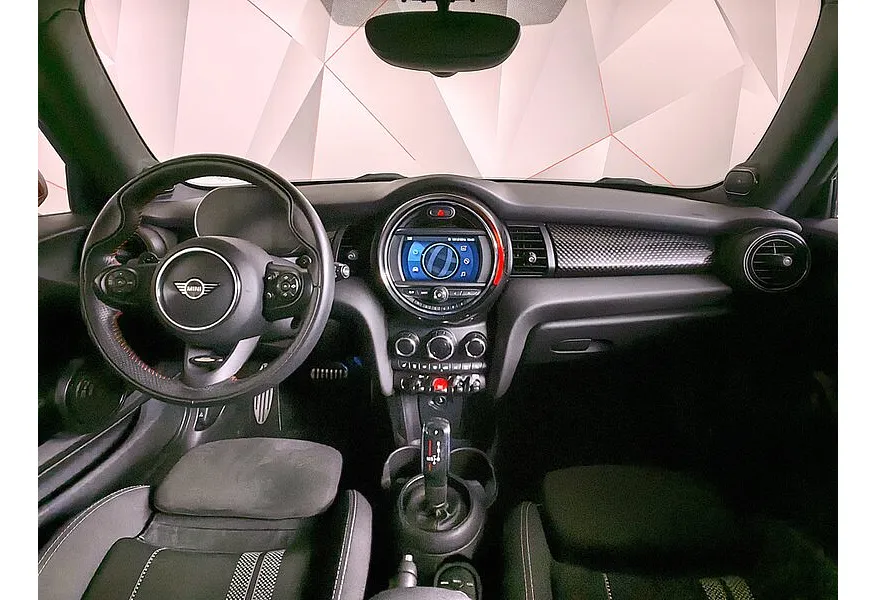 MINI 3 двери JCW 2.0 AT (231 л.с.) Черный в АВИЛОН. Слайд №11