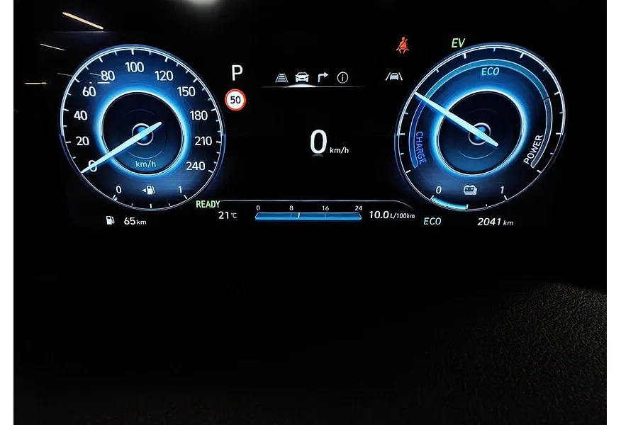 Hyundai Staria 1.6h 6AT 2WD (245 л.с.) Family Черный в АВИЛОН. Слайд №18