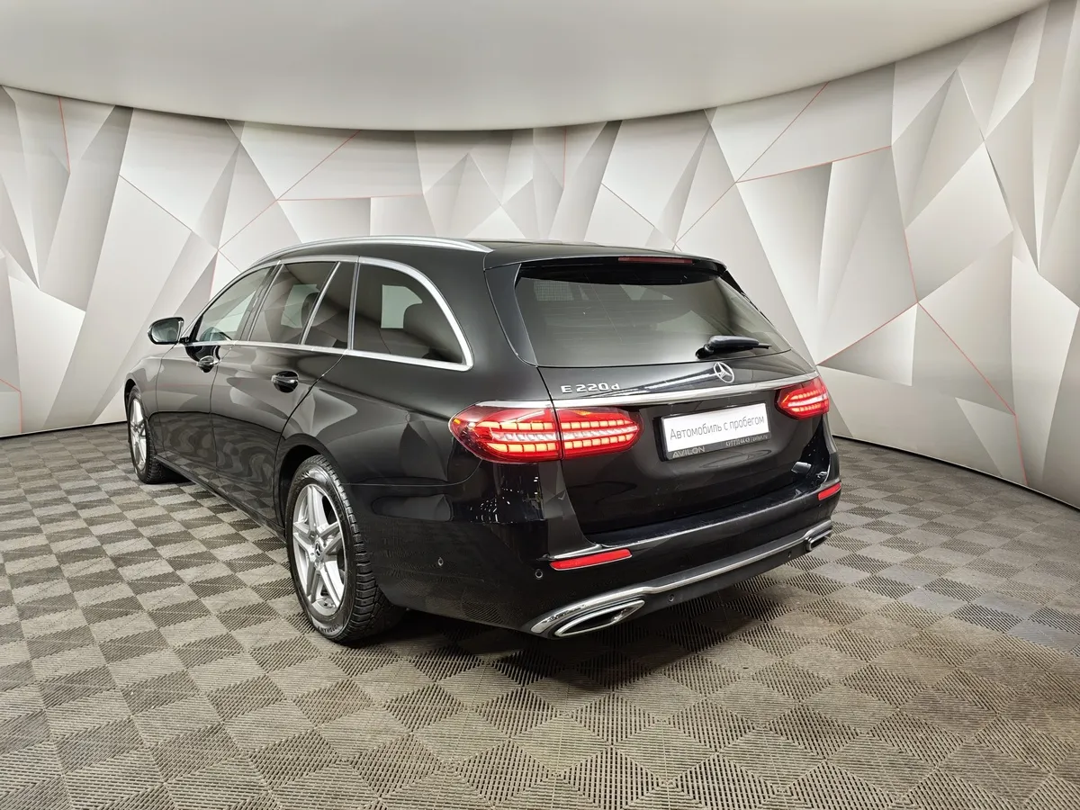 Mercedes-Benz E-Класс E 200 9G-TRONIC (197 л.с.) Premium (Локальная сборка) Черный в АВИЛОН. Слайд №4
