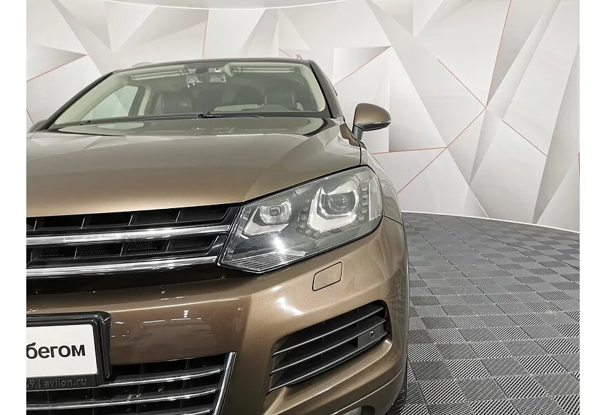 Volkswagen Touareg 3.0 TDI Tiptronic 4Motion (245 л.с.) Коричневый в АВИЛОН. Слайд №10