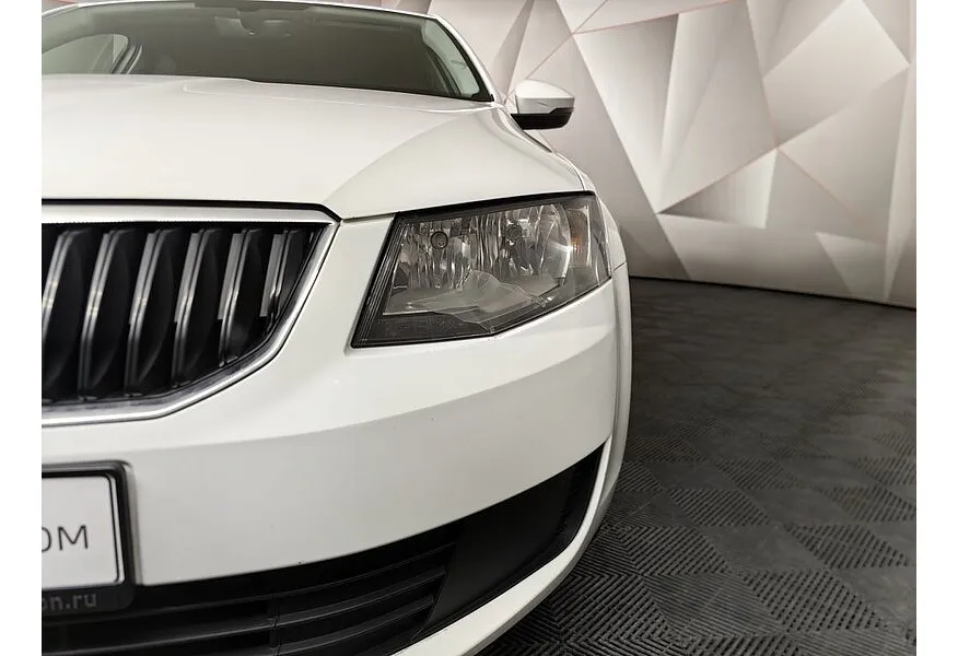 Skoda Octavia 1.4 TSI DSG (150 л.с.) Ambition Белый в АВИЛОН. Слайд №10