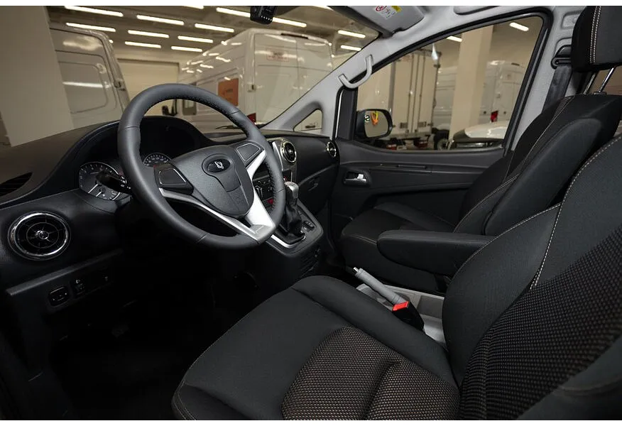 Sollers SF1 1.5 MT (136 л.с.) Серебристый в АВИЛОН. Слайд №7