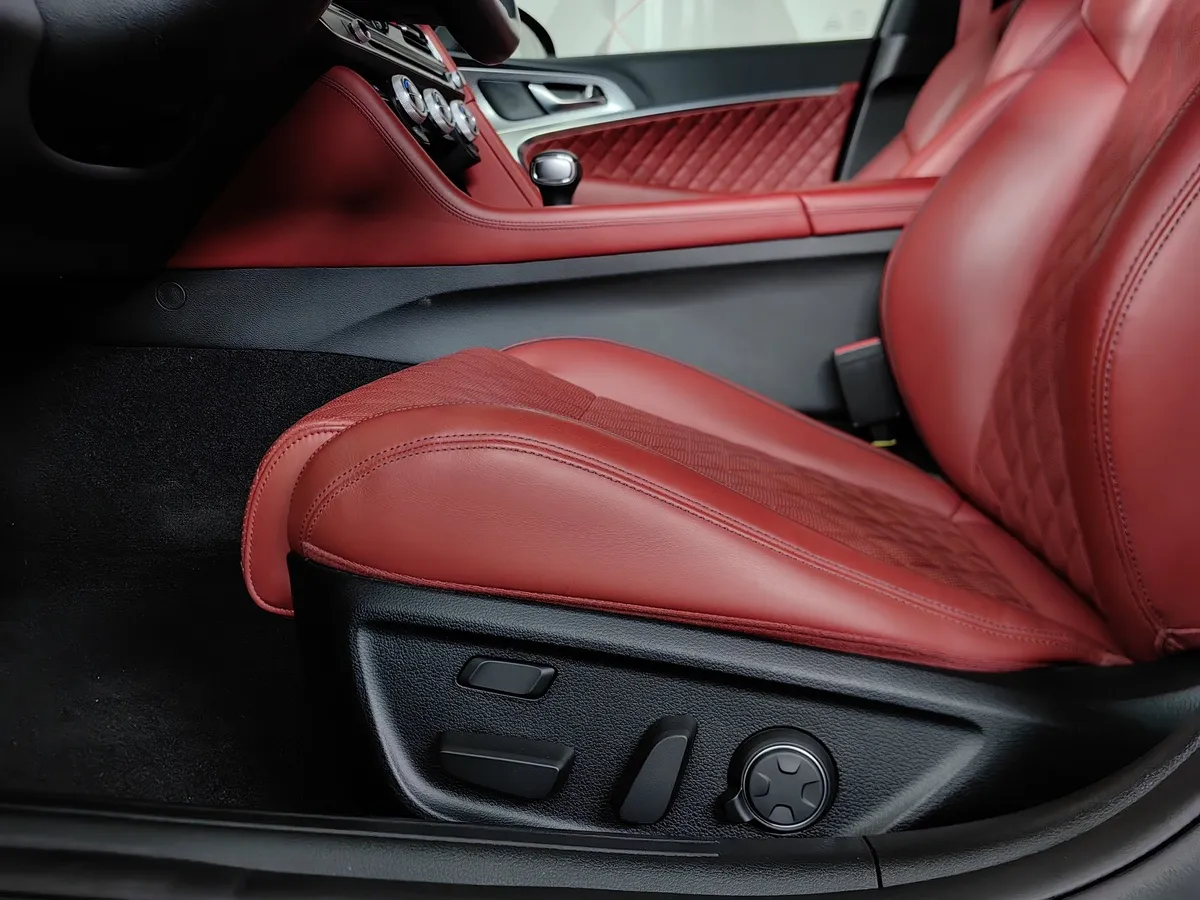 Genesis G70 3.3 T-GDI AT AWD (370 л.с.) Ultimate Серый в АВИЛОН. Слайд №24