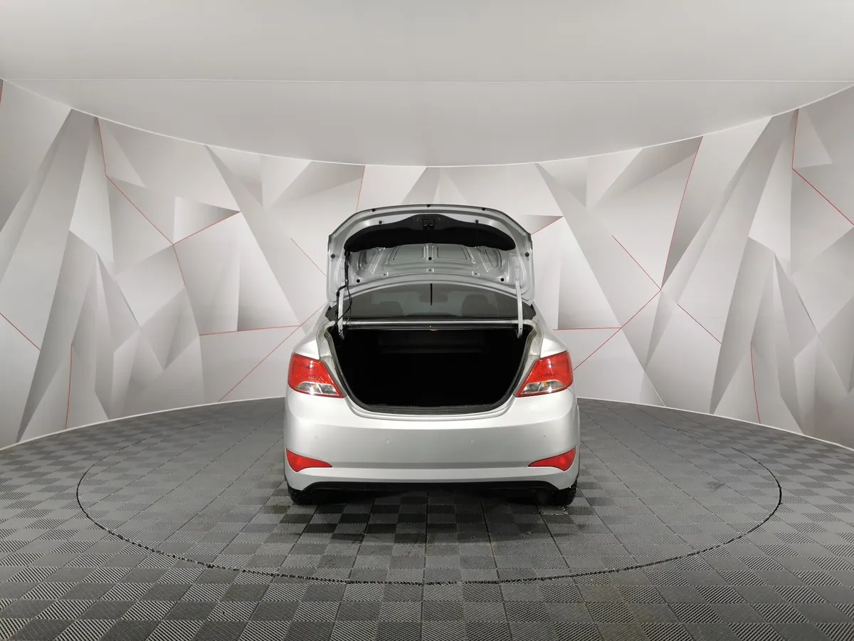 Hyundai Solaris 1.6 AT (123 л.с.) Comfort Серебристый в АВИЛОН. Слайд №12