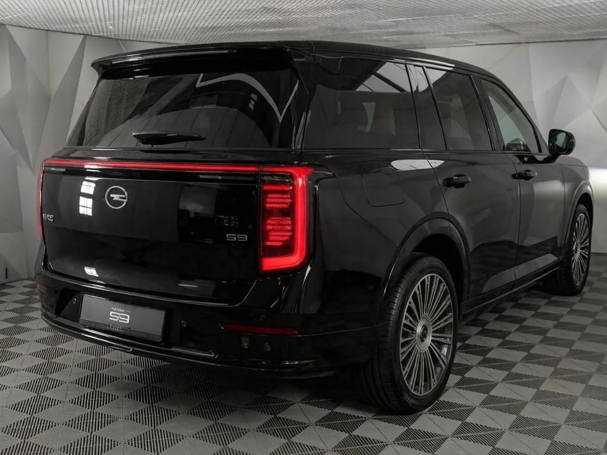GAC S9 1.5h DHT 4WD (340 л.с.) Эс Икс Премиум Черный в АВИЛОН. Слайд №2