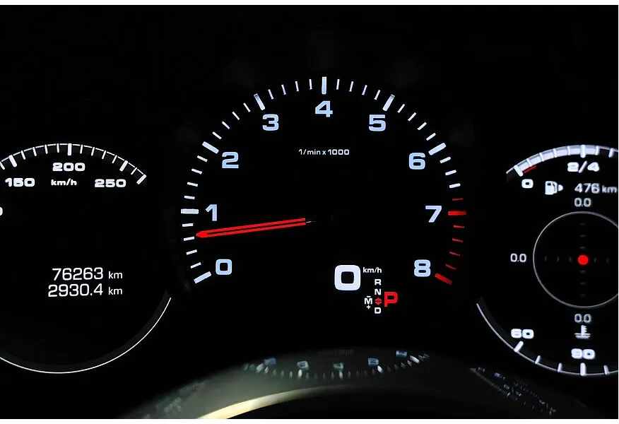 Porsche Cayenne Coupe 3.0 Tiptronic AWD (340 л.с.) Белый в АВИЛОН. Слайд №18