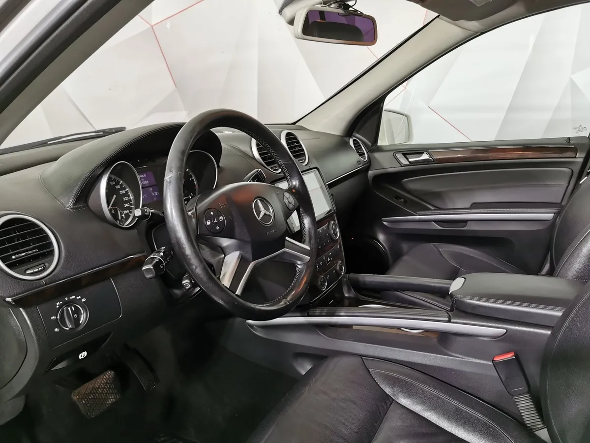 Mercedes-Benz GL 350 CDI BlueEFFICIENCY 7G-Tronic 4MATIC (224 л.с.) Белый в АВИЛОН. Слайд №18