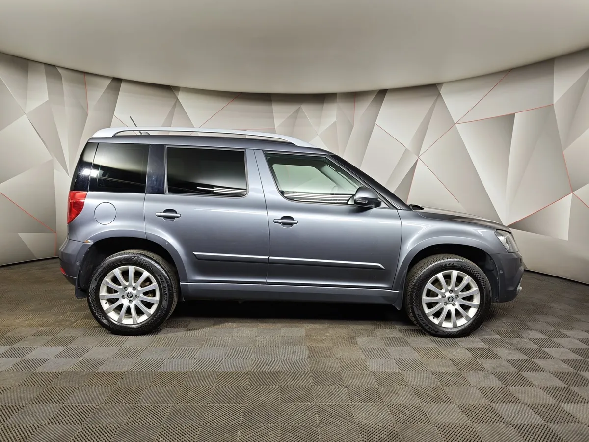 Skoda Yeti 1.8 TSI 4x4 DSG (152 л.с.) Серый в АВИЛОН. Слайд №6