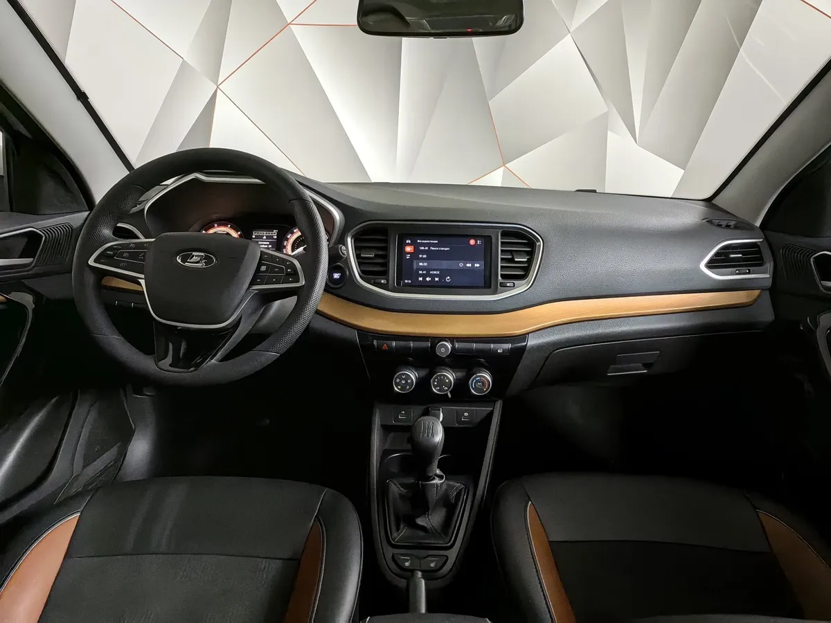 ВАЗ (Lada) Vesta 1.6 MT (106 л.с.) Techno Белый в АВИЛОН. Слайд №14