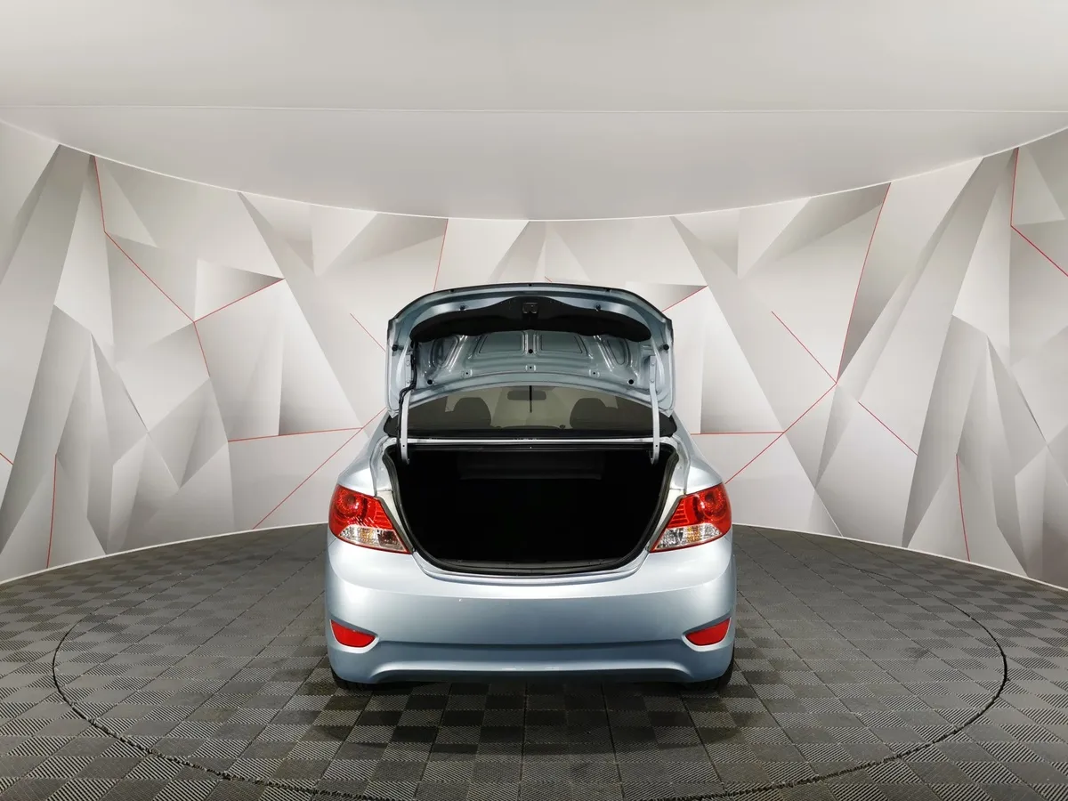 Hyundai Solaris 1.4 AT (107 л.с.) Comfort Голубой в АВИЛОН. Слайд №10