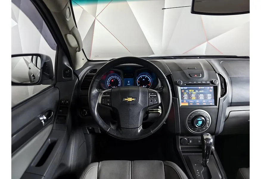 Chevrolet TrailBlazer 2.8 D AT AWD (180 л.с.) LT Черный в АВИЛОН. Слайд №20