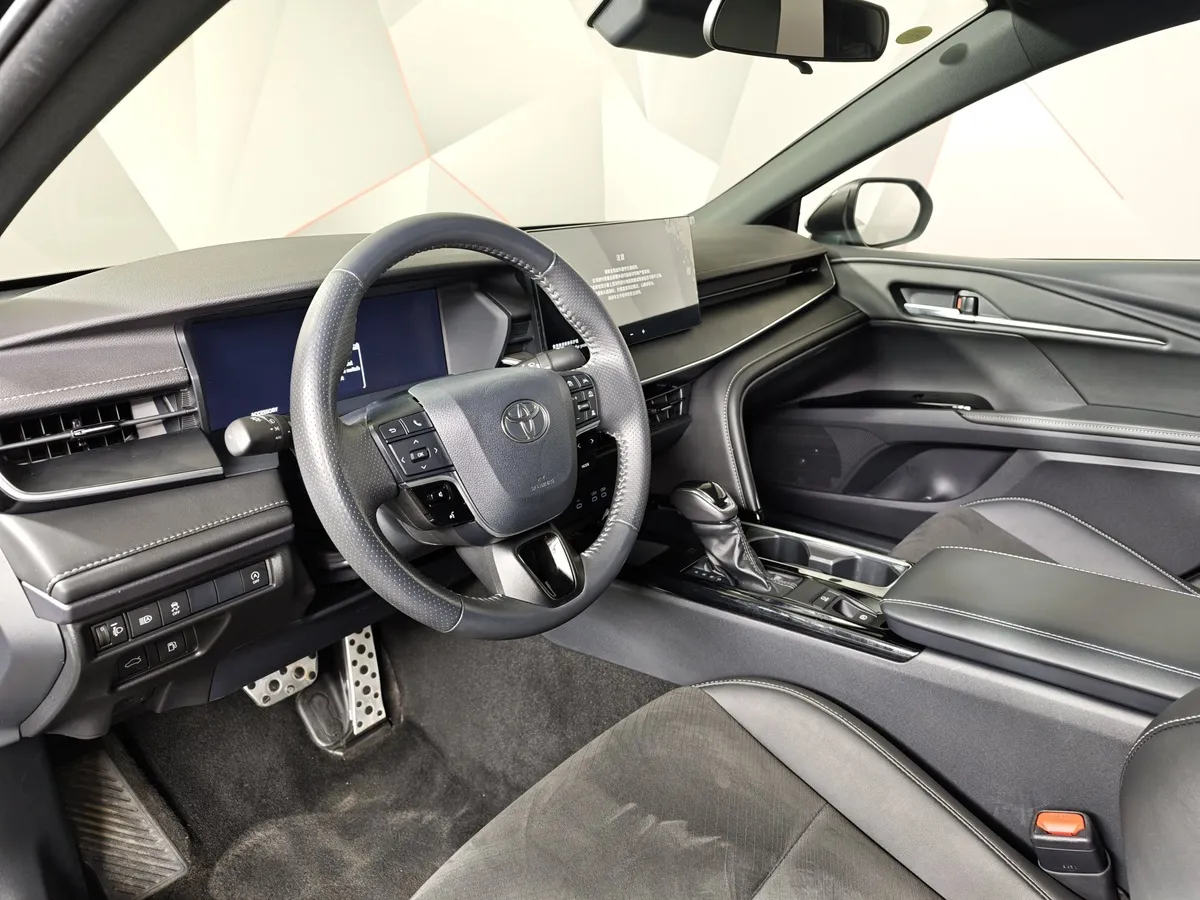 Toyota Camry 2.0 AT (173 л.с.) Sport в АВИЛОН. Слайд №19