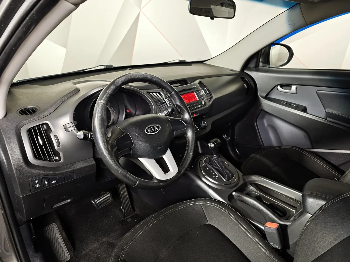Kia Sportage 2.0 TD AT 4WD (136 л.с.) Серый в АВИЛОН. Слайд №18