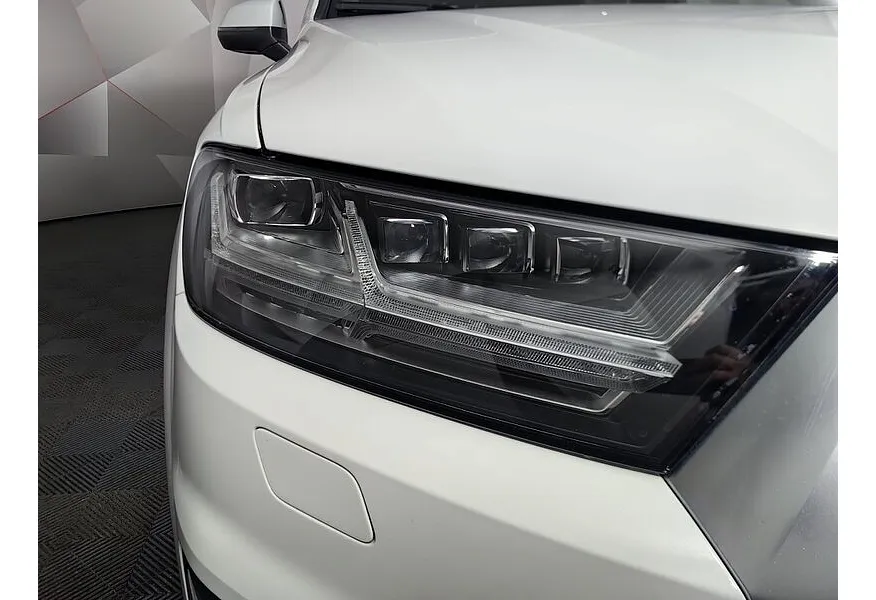 Audi Q7 3.0 TDI Tiptronic quattro (249 л.с.) Белый в АВИЛОН. Слайд №10