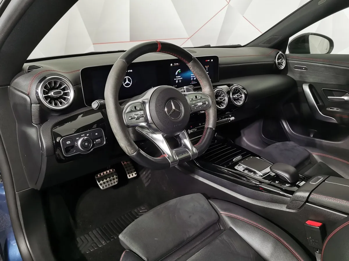Mercedes-Benz CLA 35 AMG 4MATIC AT (306 л.с.) Синий в АВИЛОН. Слайд №18