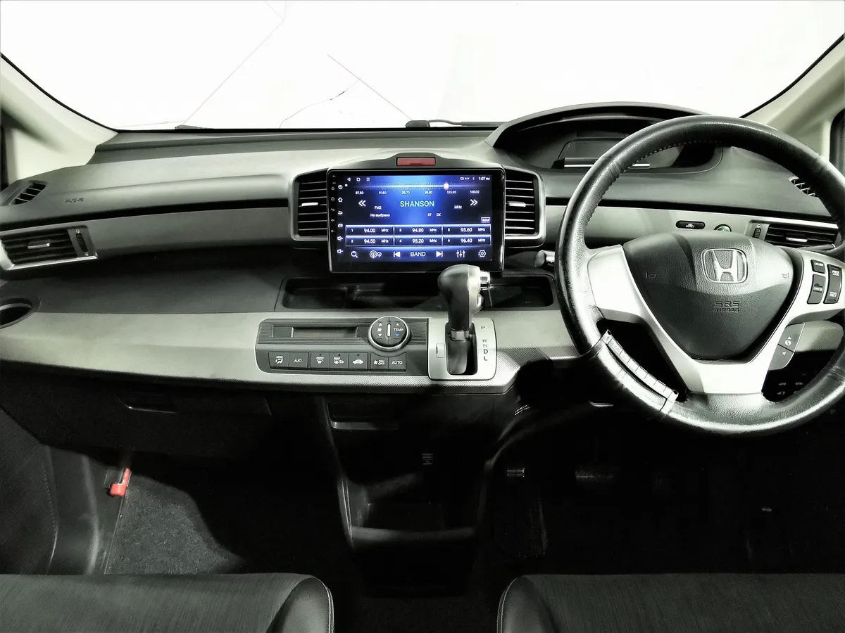 Honda Freed 1.5 CVT (88 л.с.) Серый в АВИЛОН. Слайд №13