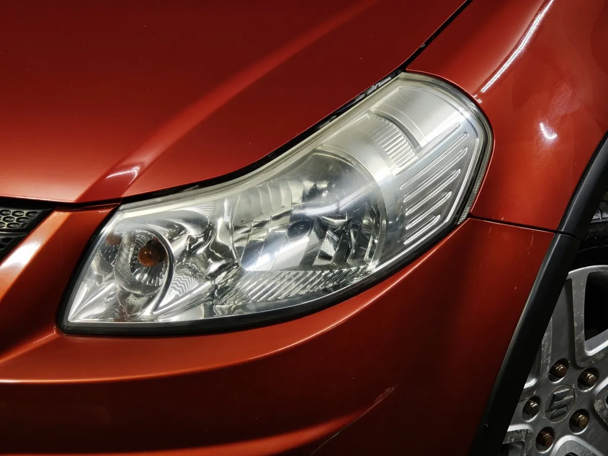 Suzuki SX4 1.6 MT (107 л.с.) Оранжевый в АВИЛОН. Слайд №10