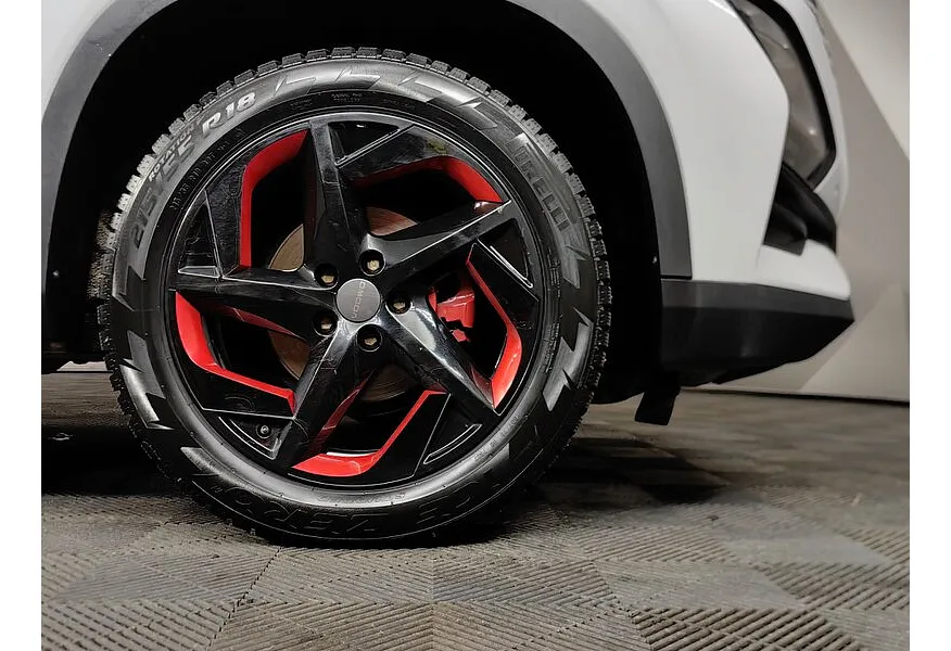 Omoda C5 1.5T CVT (147 л.с.) Ultimate Белый в АВИЛОН. Слайд №9