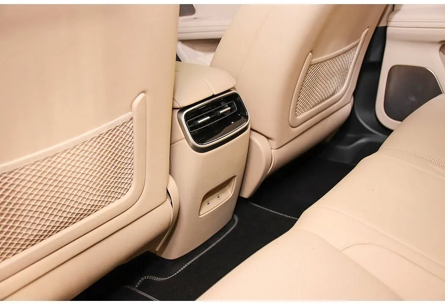 Seres M5 1.5 AT 4WD (496 л.с.) Premium Черный в АВИЛОН. Слайд №11