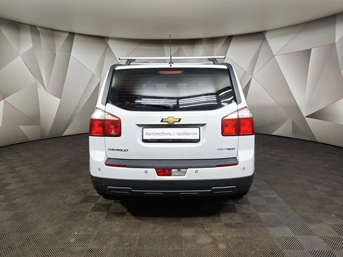 Chevrolet Orlando 1.8 MT (141 л.с.) Белый в АВИЛОН. Слайд №8