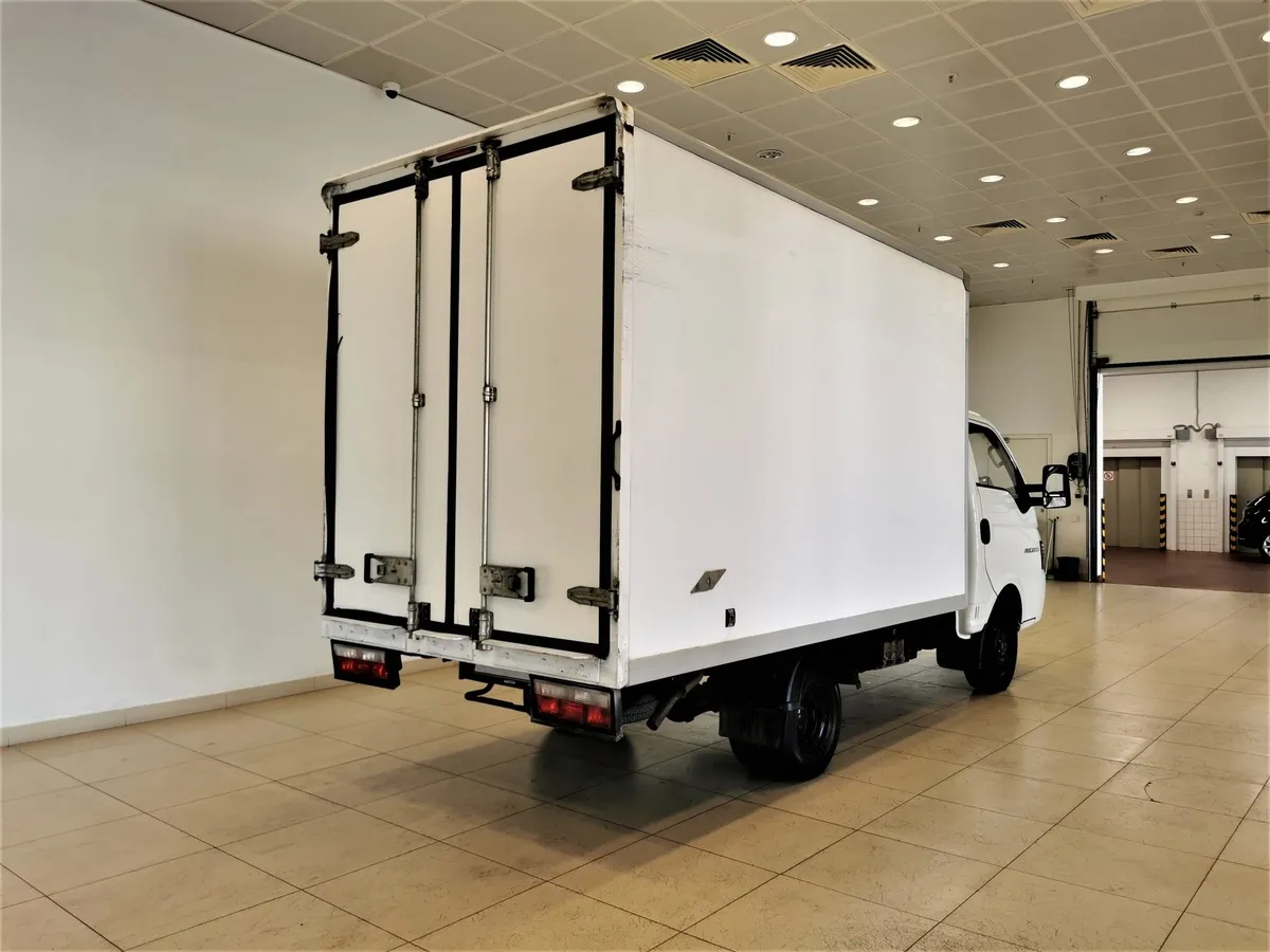 Sollers Argo 2.0d MT RWD LWB (130 л.с.) 3.5T Белый в АВИЛОН. Слайд №2