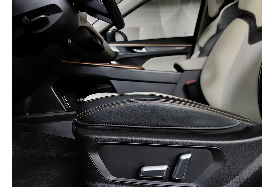 Haval Jolion 1.5 DCT 4WD (150 л.с.) Premium Черный в АВИЛОН. Слайд №22